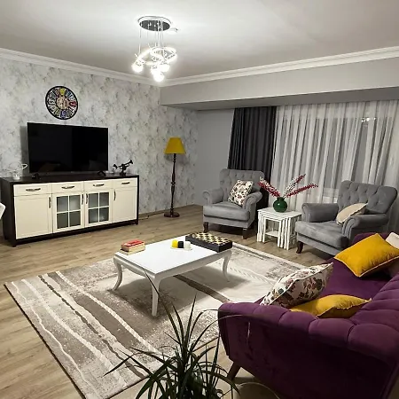 Boutique Comfort In The Heart Of The 아파트 *